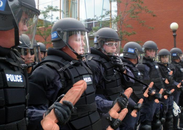 全球了望 | 探访法国警察的尴尬境遇