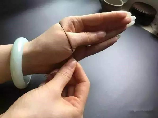 腕间生姿 手把手教你挑选属于自己的手镯