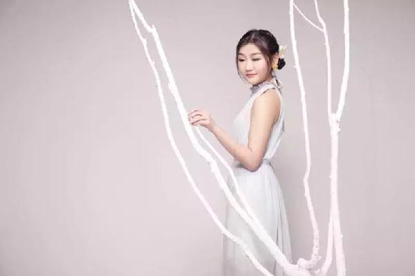 歌手陈芳个人资料