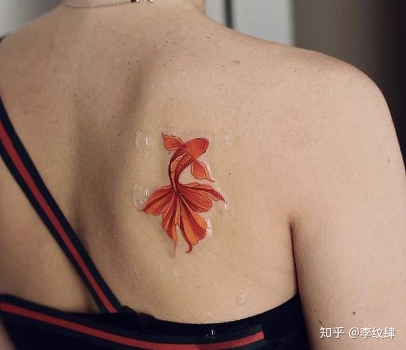 武汉纹身 "金鱼纹身图案分享"