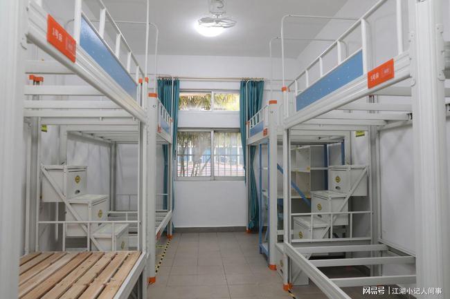 富士康普工宿舍大改造搬迁后男女工反应各不同