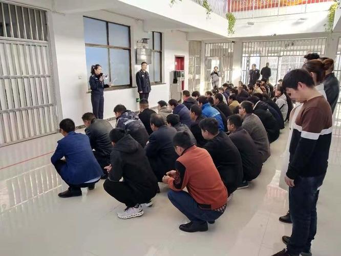 促进社区服刑人员牢固树立在刑意识,积极认罪悔罪,接受改造,11月13日