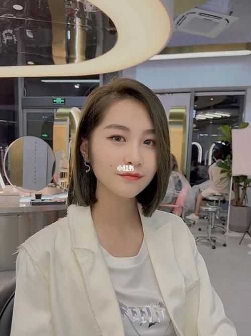 初恋头齐肩谁剪谁好看减龄修饰脸型短发发型 中短发谁