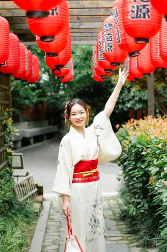 和服少女
