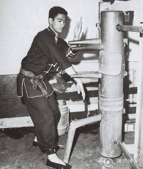 [转] 【回忆】李小龙全身照集锦,"全身"哦!