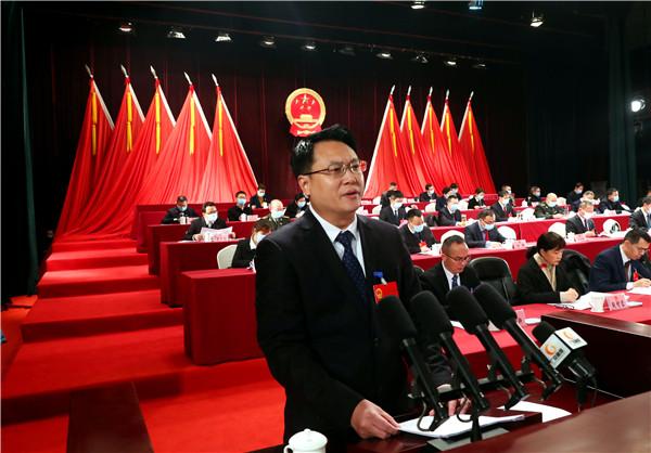 大会执行主席文阁,尹才宏,陈松柏,田国春,袁兴军,杜建琼,段智蓉