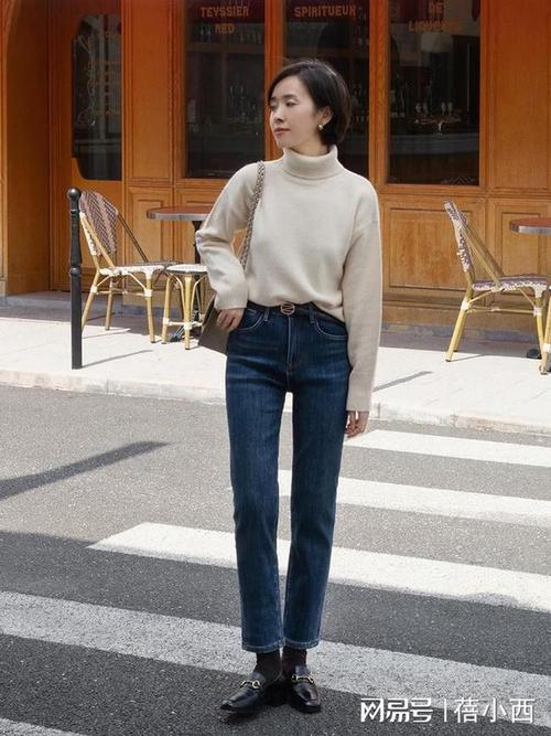 小白鞋过时了今年冬季流行乐福鞋搭配裤子半身裙都高级