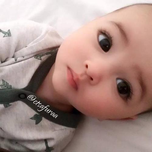 最美大眼睛宝宝走红,看她一眼后,宝妈乐了:整容都没我