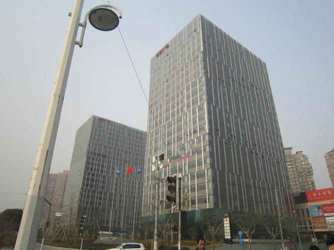 宝地广场 【个人介绍】 我是锦明商业地产虹口分部的黎昌,专注于上海