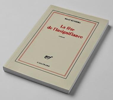 米兰·昆德拉:如何在一个从肚脐里看人生的社会"庆祝无意义"