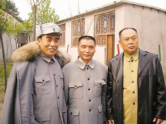 大决战主演王伍福一家三口都姓王与初恋妻子已相爱44年