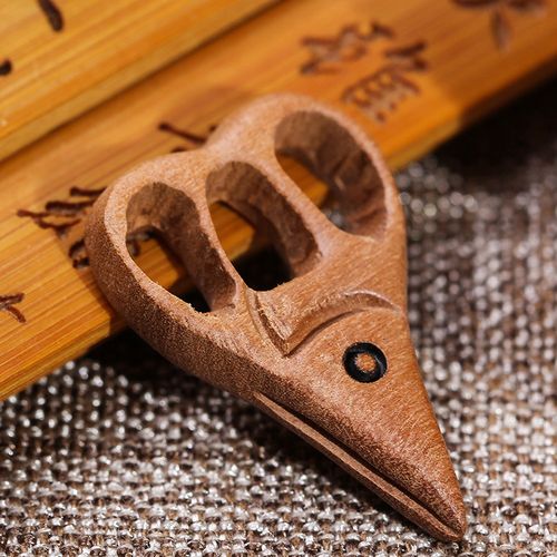 桃木圆雕小剪造型工艺摆挂件纯手工木质工艺品创意挂饰批发