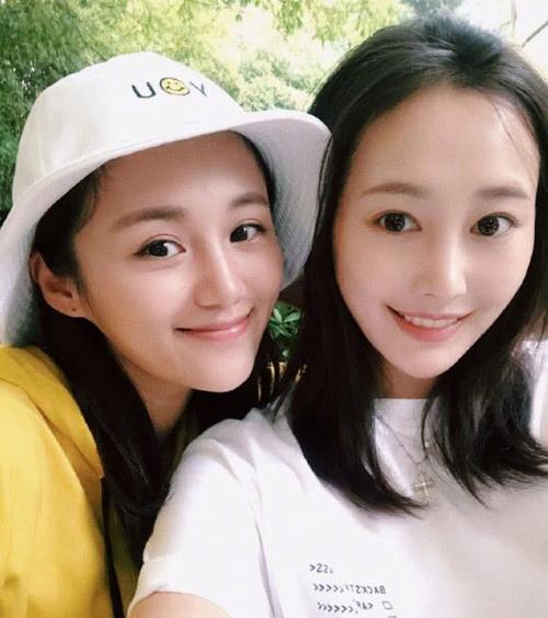 李纯:我把滤镜关了,安悦溪:那我关美颜,黄梦莹:哼,我卸妆!