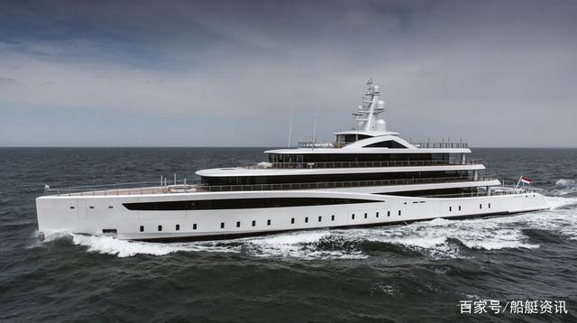 9米的机动游艇:al waab制造商:贝尼蒂(意大利)造船工程:p.l. au