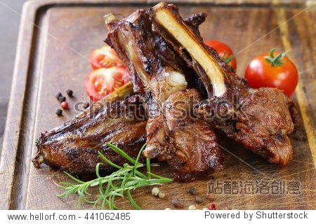 grilled lamb chops steak with pepper and rosemary