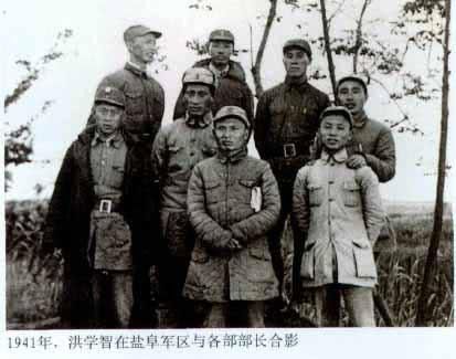 他是解放军唯一六星上将,长征路上还娶了个17岁姑娘