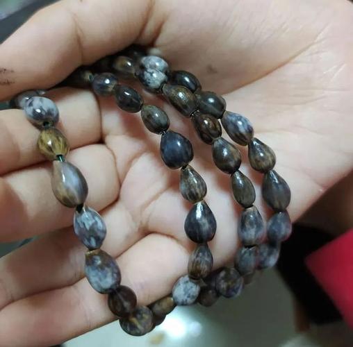 别人盘的草珠子包浆图馋死个人但是我盘之后想哭