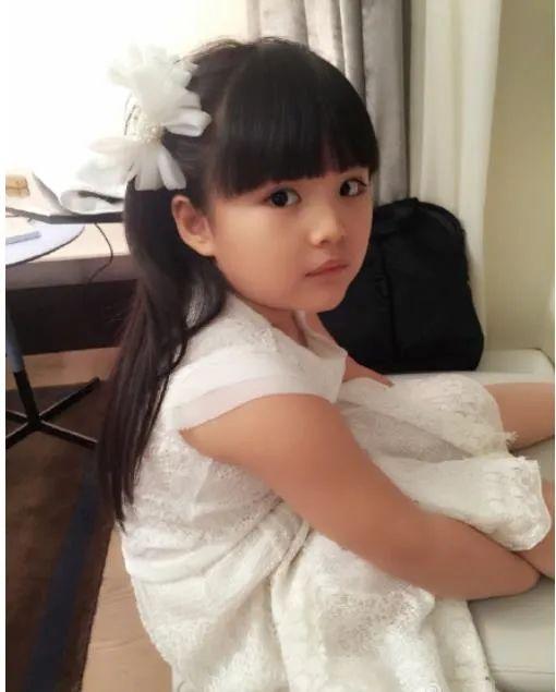 11岁王诗龄晒近照"炫富",李湘:"我就喜欢这样养孩子!