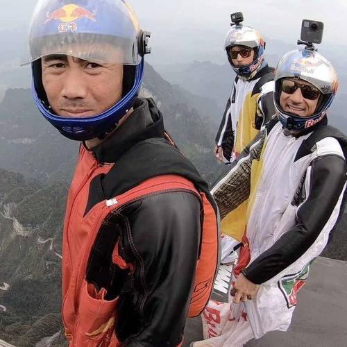 在天门山飞了一千多次,资深翼装飞行员揭秘这项运动