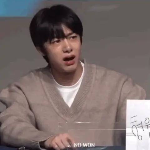 看比赛的我全程蔡亨源老师同款表情