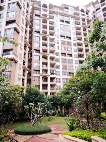 美林湖美汇半岛百信广场