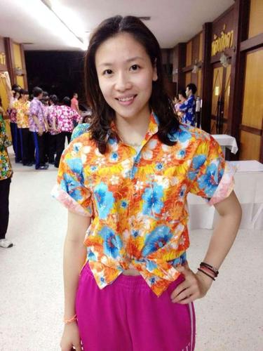 魏秋月从小身高就比同龄孩子高,小学起就打下了很好的排球基础,15岁就