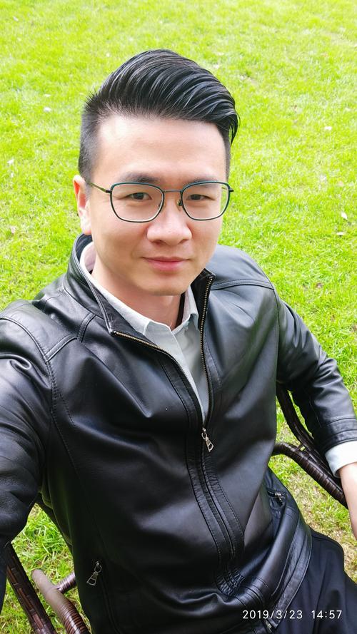 相亲资料# 幸福号2031/男/36岁/本科/182厘米/75公斤/属牛/离异/经理