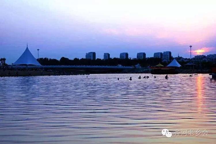 沿原线经迎宾路,齐晏大街运行至德百新时代广场 再向南至大清河风景区
