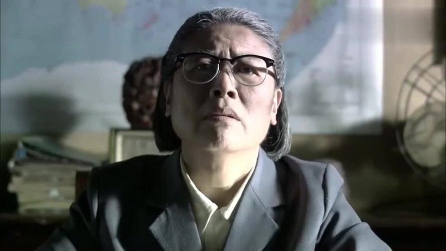 风筝郑耀先身体抱恙钱部长听到这情况立马赶往医院感动