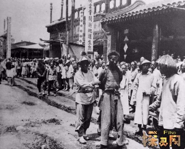 北京菜市口刑场灵异事件,被砍头尸体半夜偷针线自缝头颅