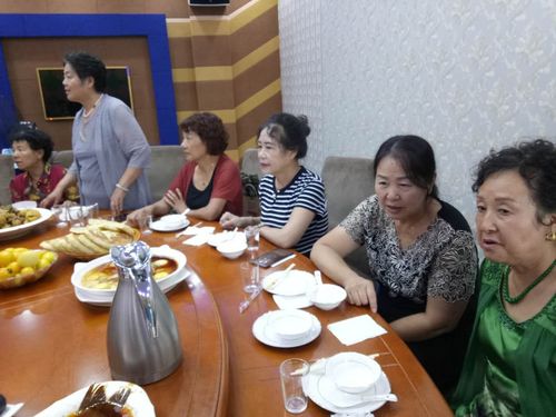 徐秋霞回宝同学聚17.8.19