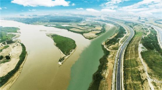 泾渭分明景观 供图 西安市高陵区委网信办 来源:高陵区  编辑:张