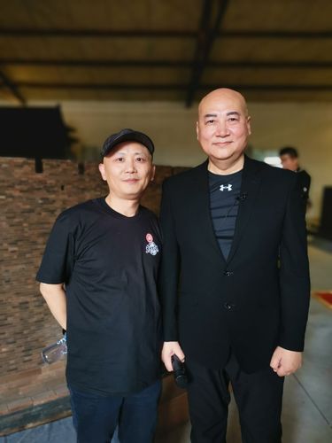 百闻不如一见,参观唐僧夫妇(迟重瑞先生和陈丽华女士)的紫檀工厂