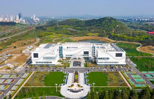 浪漫爱情体验园江苏蓝洋林顿酒店金螳螂打造一站式婚礼主题酒店