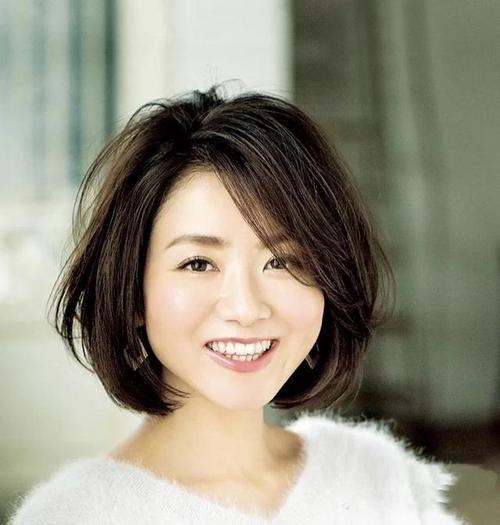 现在你知道大圆脸50岁应该选择什么样的发型了吗每日为大家分享时尚