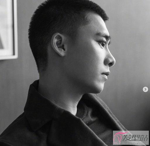 男生最潮寸头短发发型 高颜值寸头男神个个都帅爆了