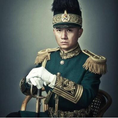 赵文卓首次演绎张学良 "玉面少帅"荧屏形象大盘点(组图)