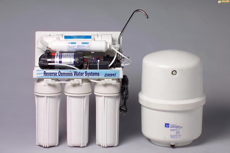 公司致力于荣事达品牌的直饮机,纯水