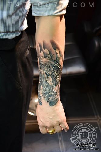 纹一个这个纹身要多少钱?