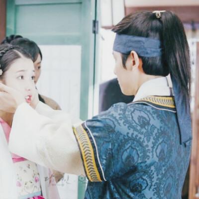 边伯贤iu情侣头像图片