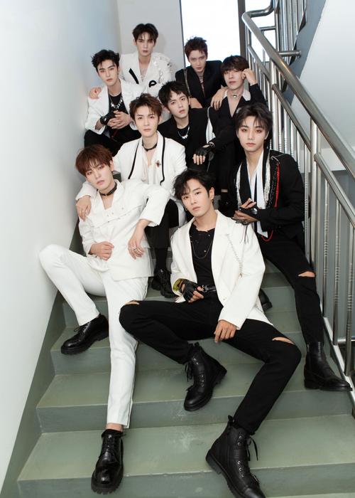 有时间搞新的男团,为什么不好好地搞unine,现在这个男团我还是只认识