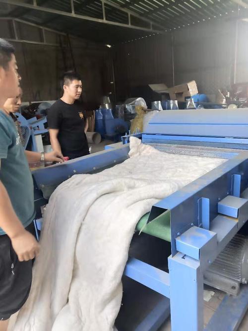 丝棉开松机,碎布设备废旧衣物再生开松机.旧衣服开松机厂家定制