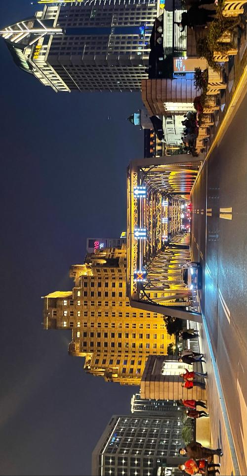 阿震的美篇:苏河湾的景色