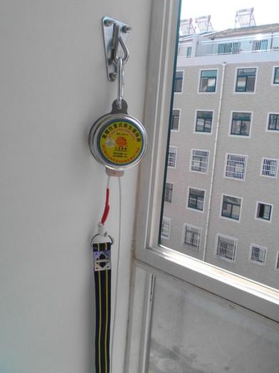 救生缓降器成高层建筑标配