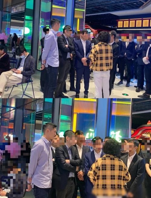 吴永恩独自现身忙工作,与美女合照用绅士手,给足王子文安全感