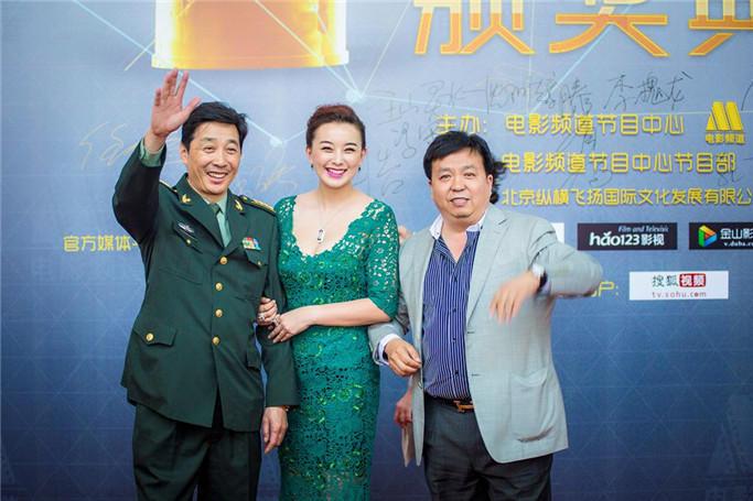 朱研绿裙优雅亮相 《秀水河子歼灭战》勇夺百合_娱乐_腾讯网