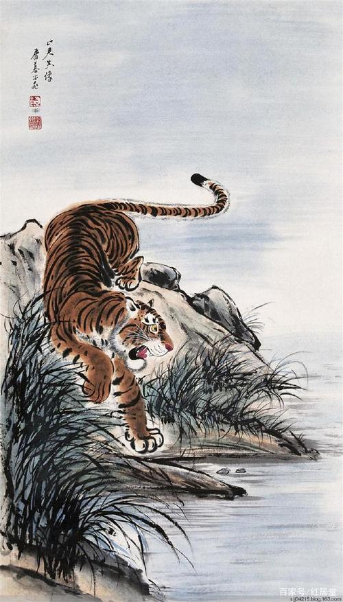 慕凌飞号称虎翁 看他笔下的老虎 虎虎生威画作 令人叫绝!