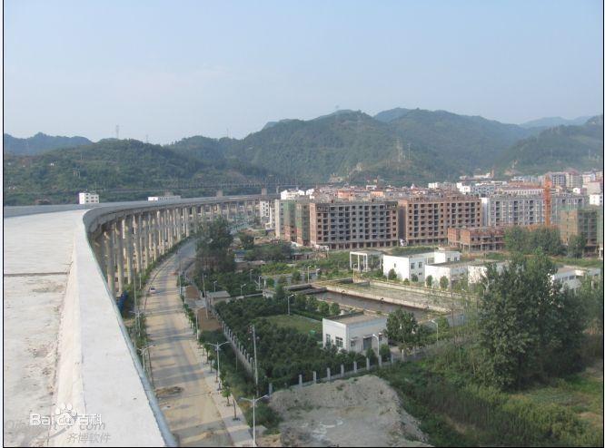 六里坪集镇