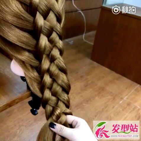 发型站 发型设计 发型视频  五股蝎子辫编发教程 五股编发的发型原来