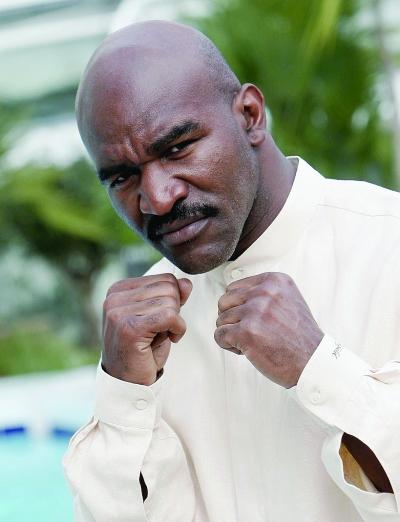 霍利菲尔德资料图